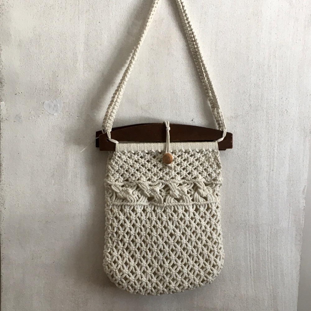 Macrame Off-white cord bag 12.5 x 9.5” Lined w/inner pocket. Wooden button/sides